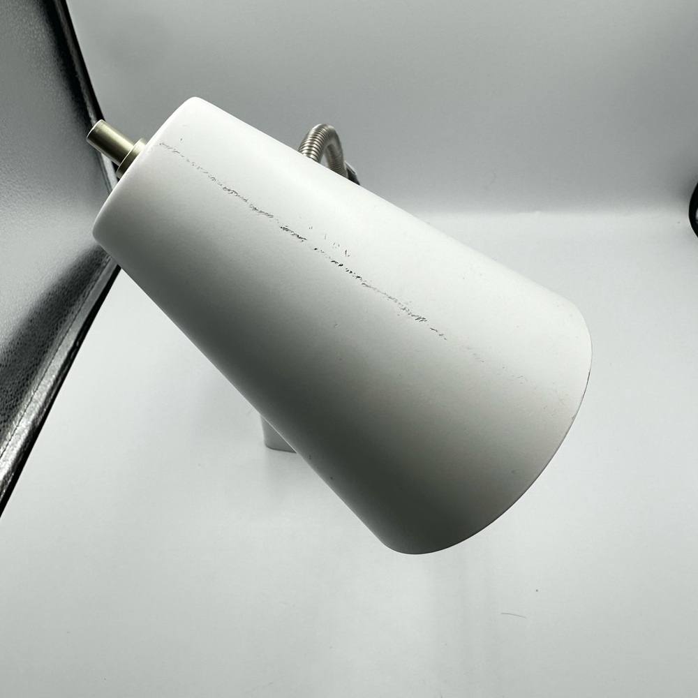Room Essentials Organizer Task Lamp White With USB Port (Incl LED Light Bulb) - Picture 6 of 7